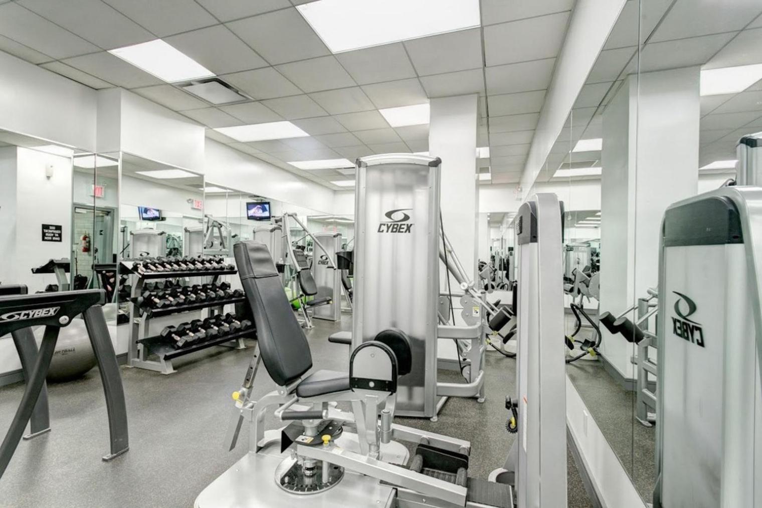 Midtown 1br W Gym Doorman Nr Grand Central Nyc-745 Apartment *